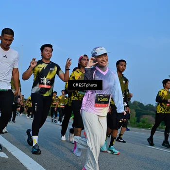 Runner Photo 6355116