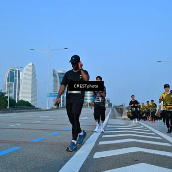 Runner Photo 6355240