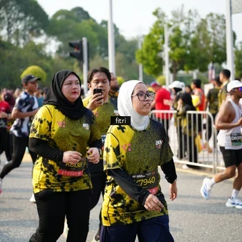 Runner Photo 6355308