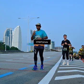 Runner Photo 6355351