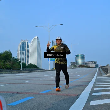 Runner Photo 6355382