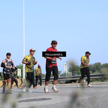 Runner Photo 6355403