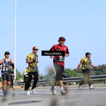 Runner Photo 6355416