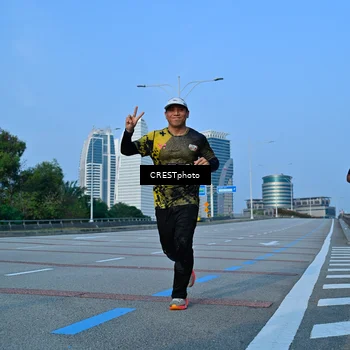 Runner Photo 6355428