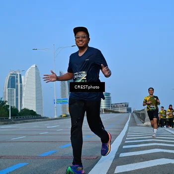 Runner Photo 6355448