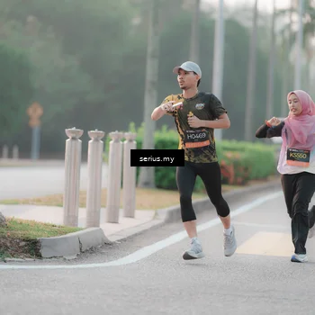 Runner Photo 6355476