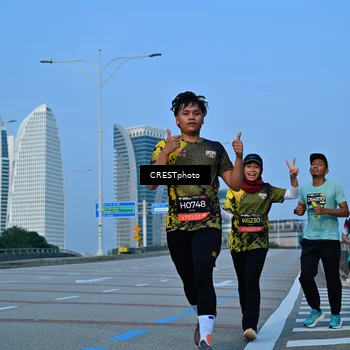 Runner Photo 6355550