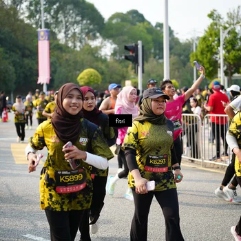 Runner Photo 6355560