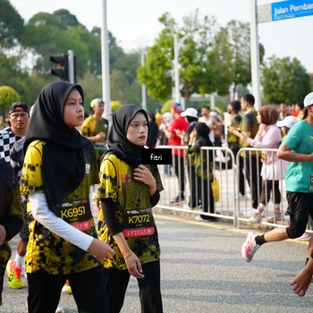 Runner Photo 6355565