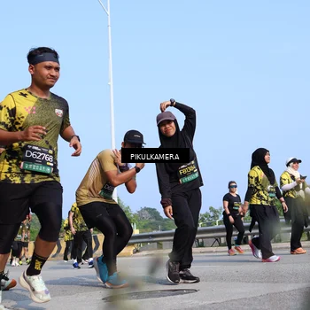 Runner Photo 6355575