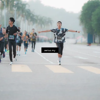 Runner Photo 6355660