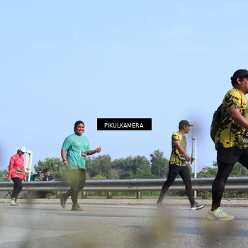 Runner Photo 6355787