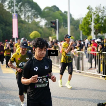 Runner Photo 6355835