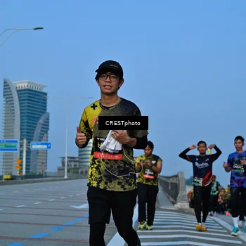 Runner Photo 6355850