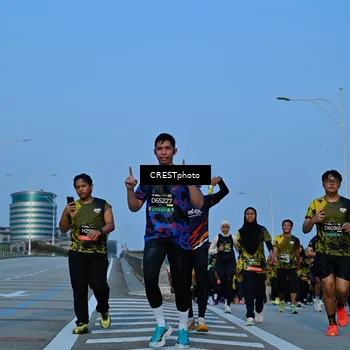 Runner Photo 6355858