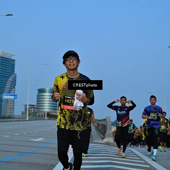 Runner Photo 6355871