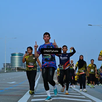 Runner Photo 6355875