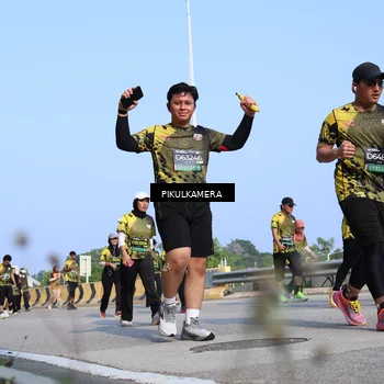 Runner Photo 6355882