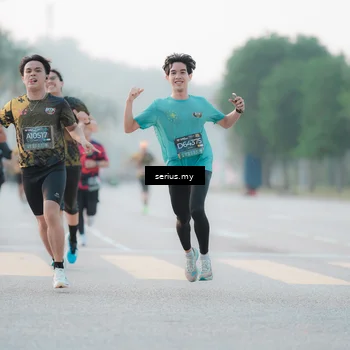 Runner Photo 6355885