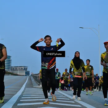 Runner Photo 6355930