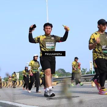 Runner Photo 6355933