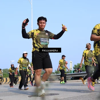 Runner Photo 6355958