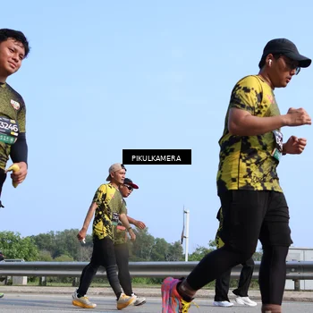 Runner Photo 6355967