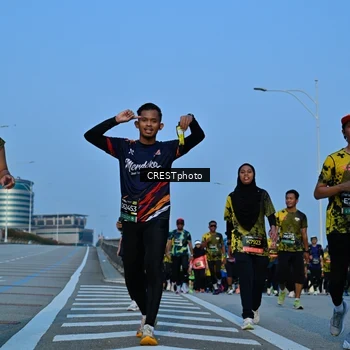 Runner Photo 6355981