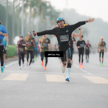 Runner Photo 6356002