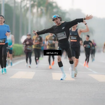 Runner Photo 6356026