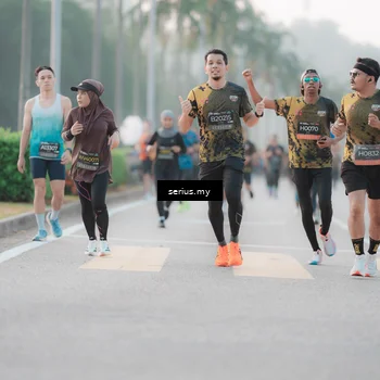 Runner Photo 6356057