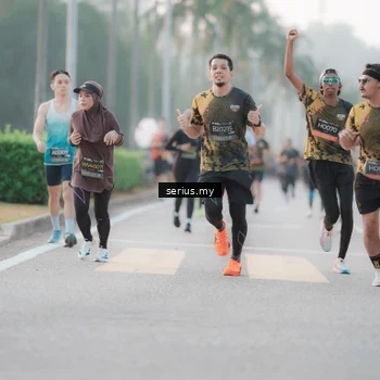 Runner Photo 6356067