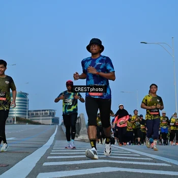Runner Photo 6356070