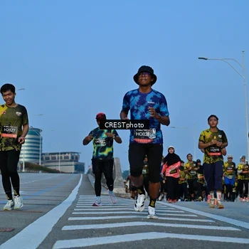 Runner Photo 6356071