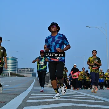 Runner Photo 6356097