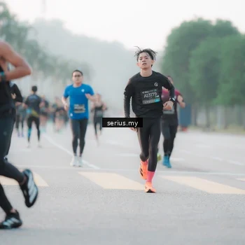 Runner Photo 6356100