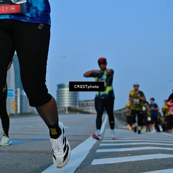 Runner Photo 6356125