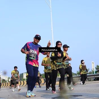 Runner Photo 6356138