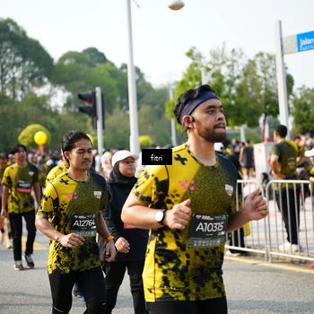 Runner Photo 6356165