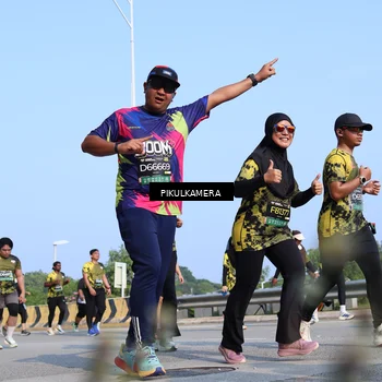 Runner Photo 6356199