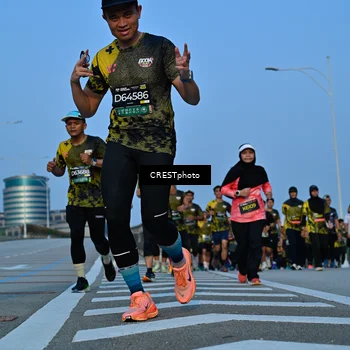 Runner Photo 6356213