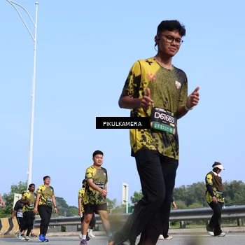 Runner Photo 6356222