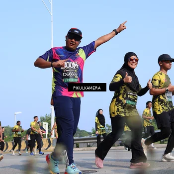 Runner Photo 6356234