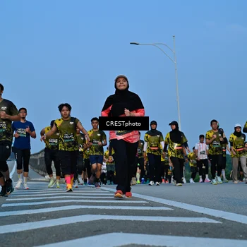 Runner Photo 6356235