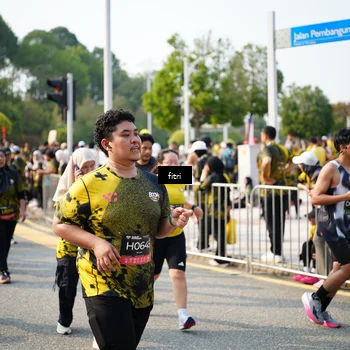 Runner Photo 6356243