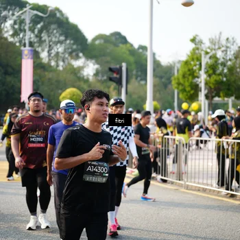 Runner Photo 6356260