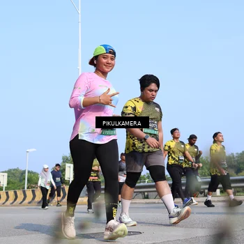 Runner Photo 6356275