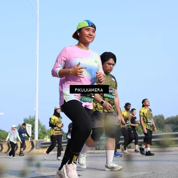 Runner Photo 6356292