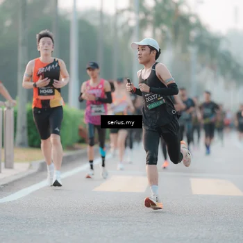Runner Photo 6356305