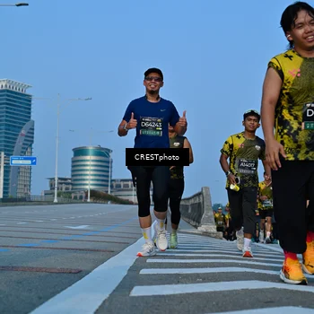 Runner Photo 6356345